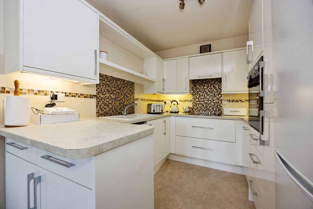 Property photo 1 of 20 Pbox-Img.Jpg