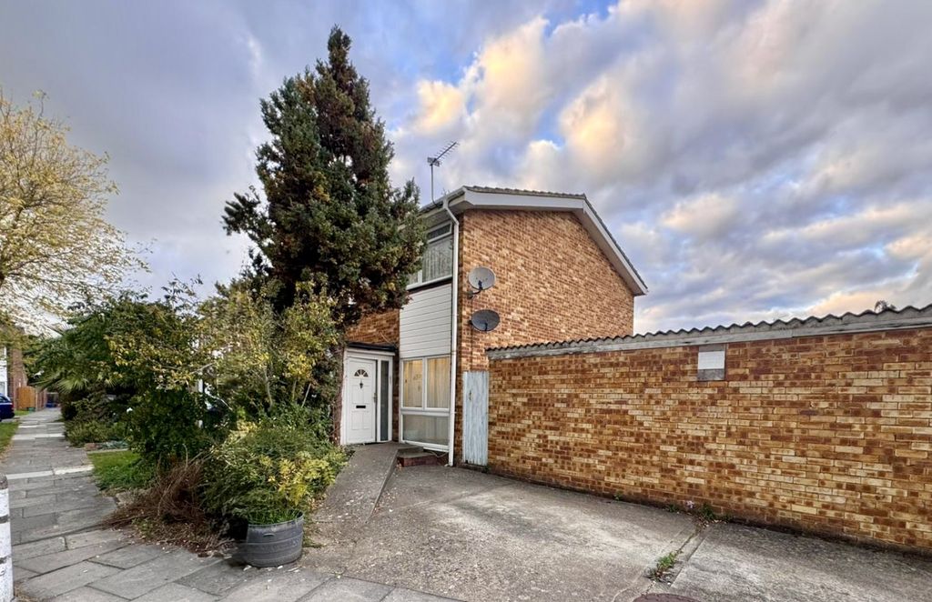 Property photo 1 of 12