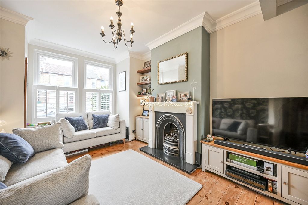 Property photo 2 of 18 Picture No. 04