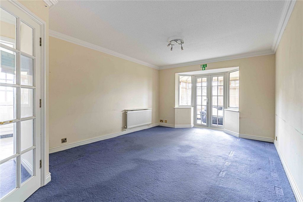 Property photo 2 of 39 Picture No. 45