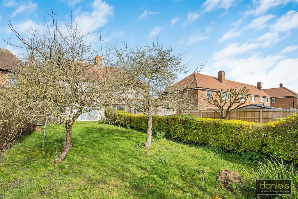 Property photo 2 of 12 4_76446_Watermarked.Jpg