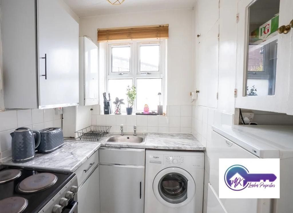 Property photo 3 of 8 Photo 3