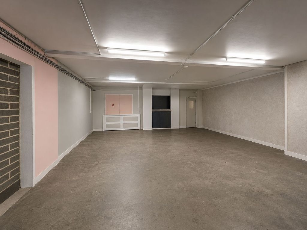 Property photo 3 of 4
