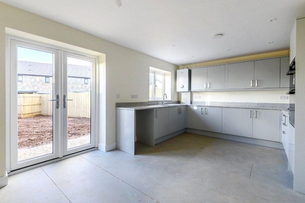 Property photo 3 of 12 Picture No. 04