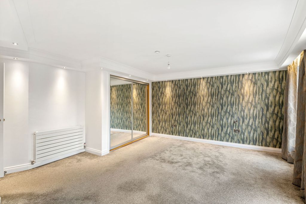 Additional image 29 of 6 bed end terrace house for saleShelley Place, The Colosseum, Lincoln LN1