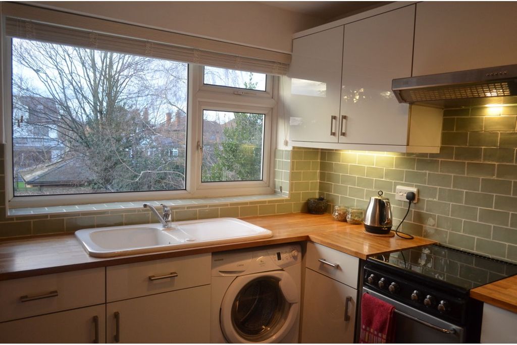 Property photo 3 of 13 Kitchen
