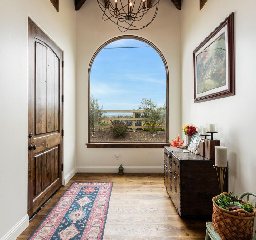 Property photo 3 of 10 <Alttext/>