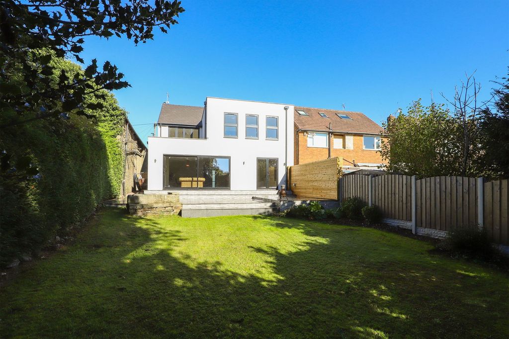 Property photo 3 of 35