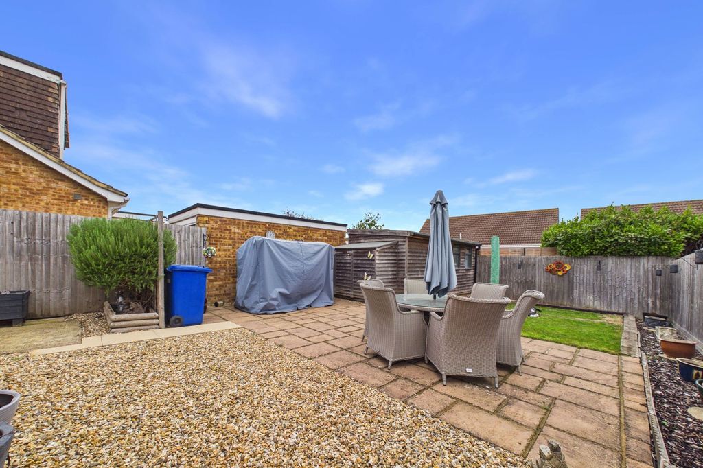 Property photo 3 of 24