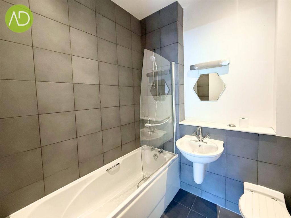 Property photo 3 of 8 9.Jpg