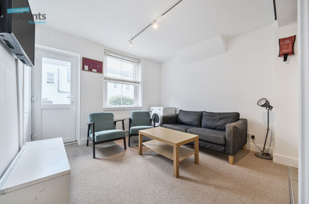 Property photo 1 of 10 Faafad14-A8c5-480...