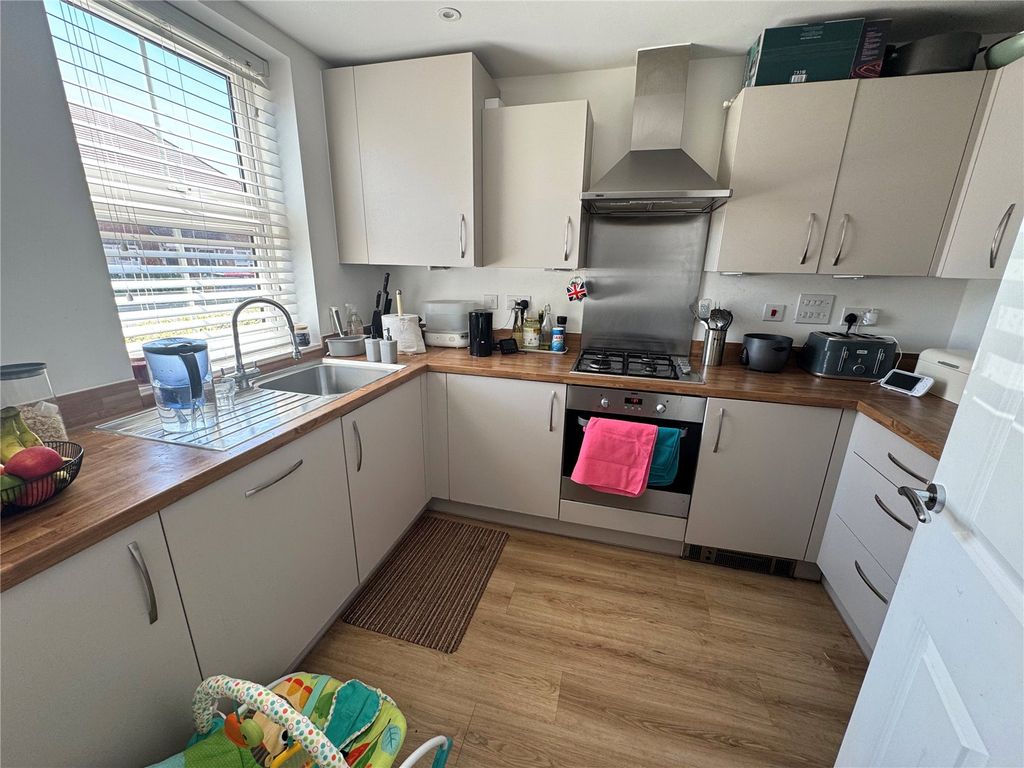 Property photo 2 of 7 Picture No. 04