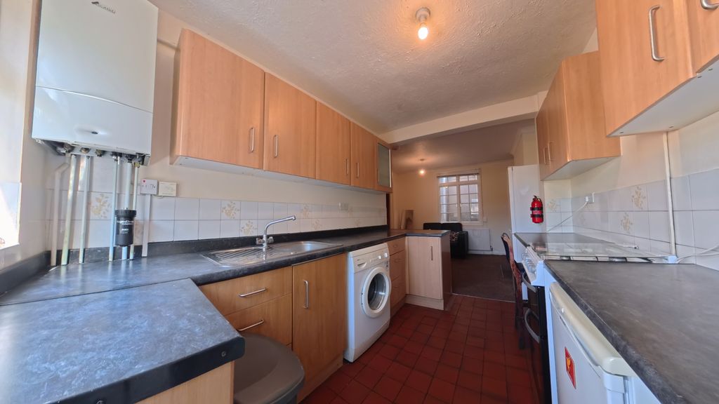 Property photo 2 of 13 Kitchen