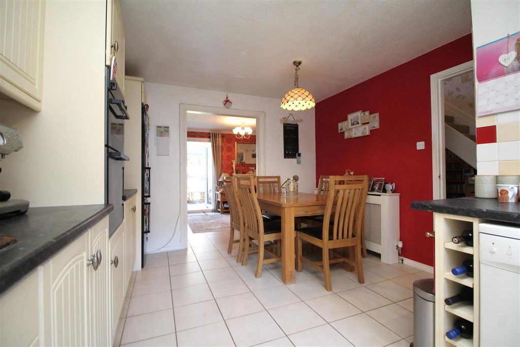 Property photo 2 of 13 Kitchen Diner .Jpg