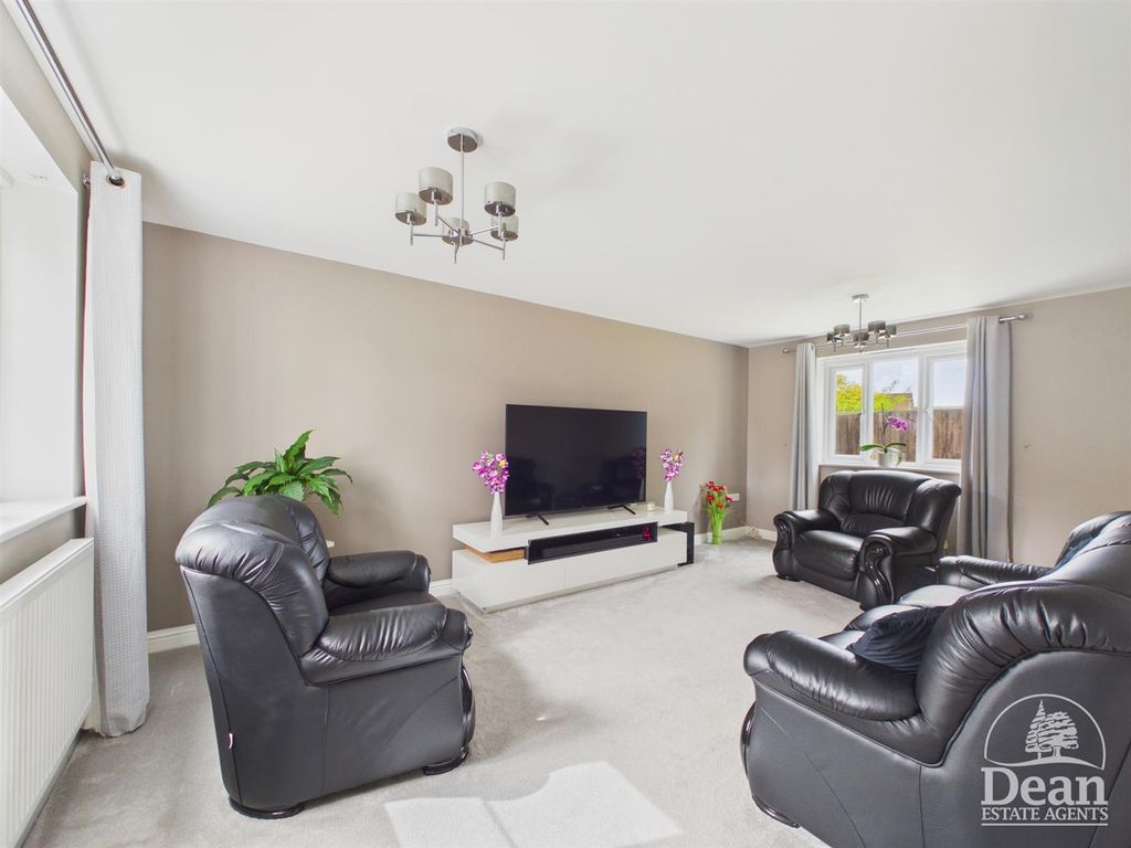 Property photo 2 of 16