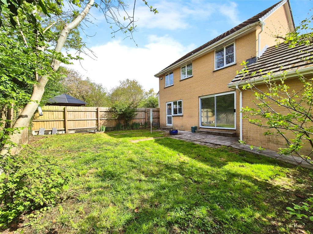 Property photo 2 of 18 Picture No. 28