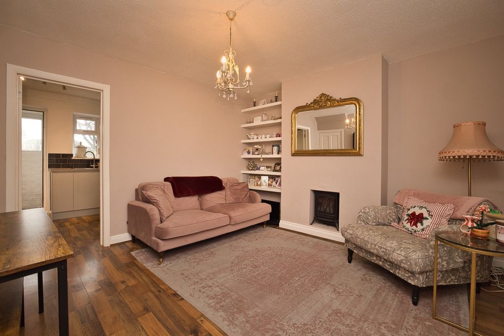 Property photo 2 of 13 Picture 2