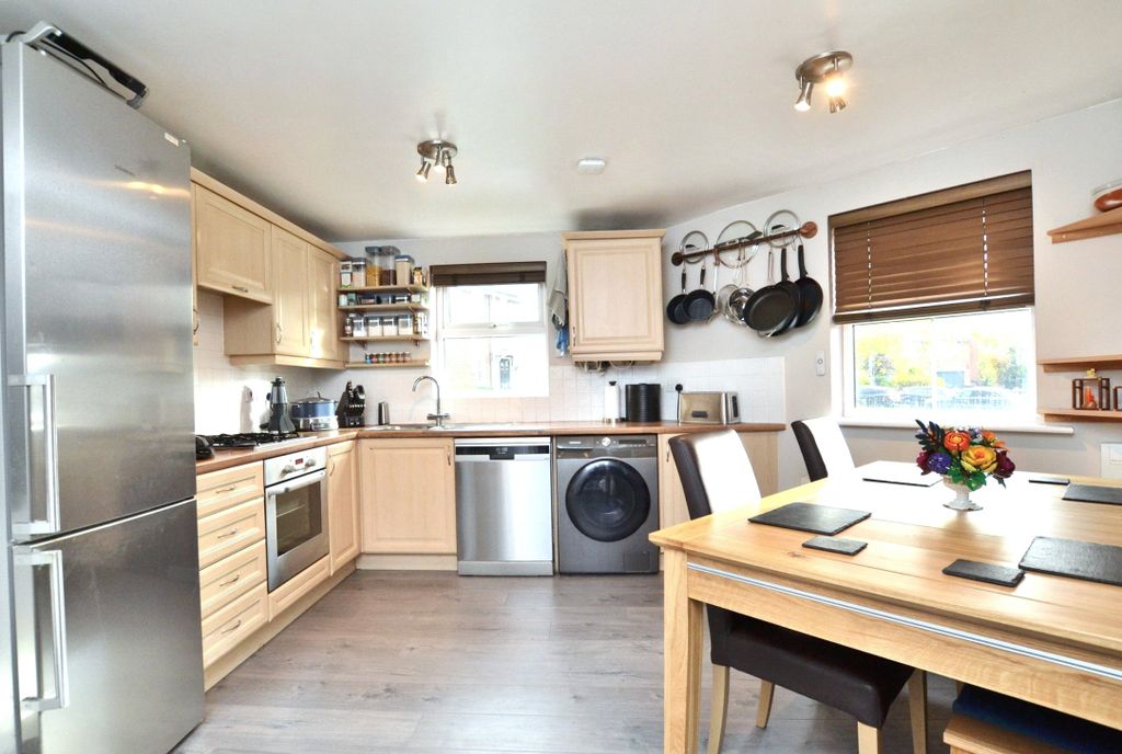 Property photo 2 of 10 Picture No. 16