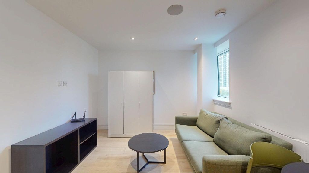 Property photo 1 of 25