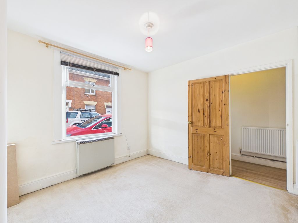 Property photo 2 of 13 Lounge