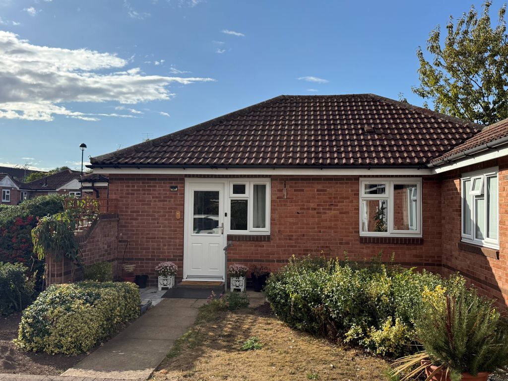 Property photo 1 of 8 Gladstone Mews, Broughton Astley