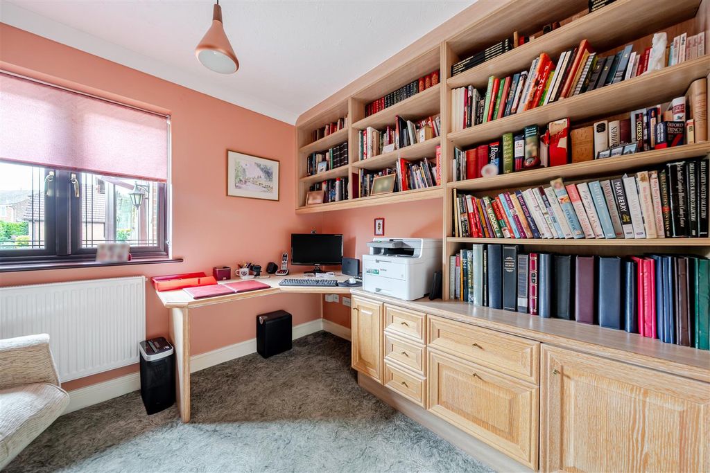 Additional image 12 of 3 bed detached bungalow for saleLondon Road, Liphook GU30