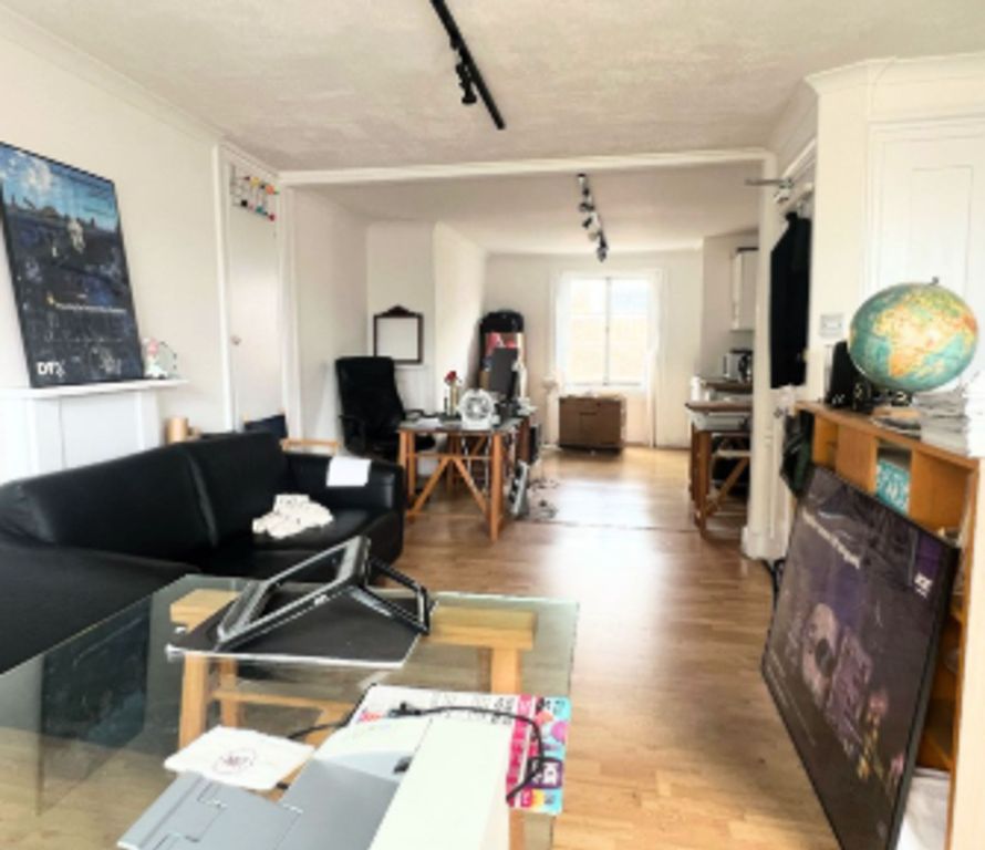 Property photo 2 of 5
