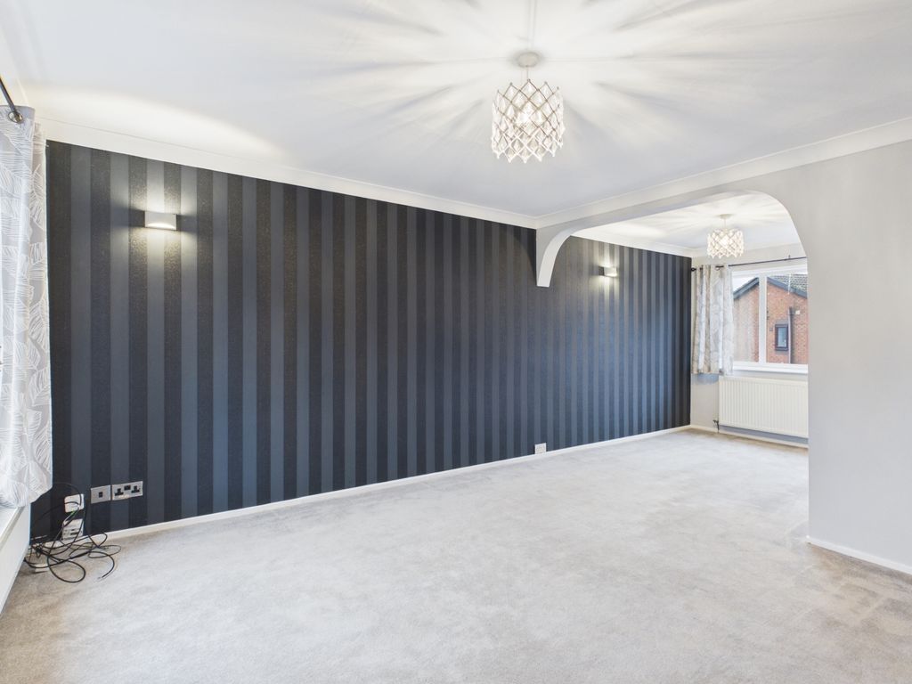 Property photo 3 of 19 Cam03729G0-Pr0268-Still006