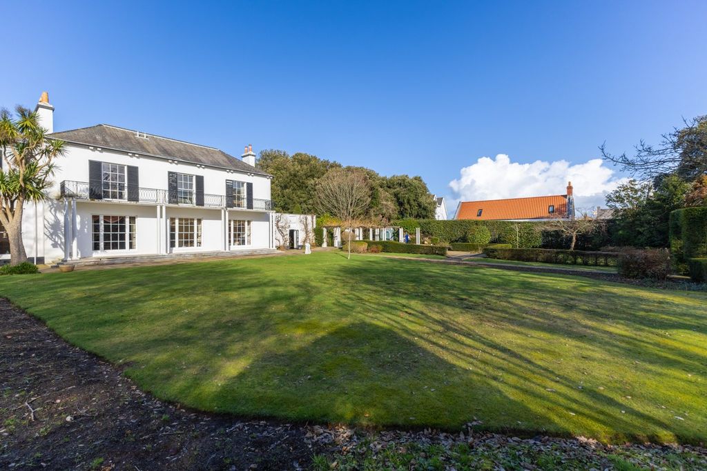 Additional image 33 of 5 bed detached house for saleDoyle Road, St. Peter Port, Guernsey, Channel Islands GY1