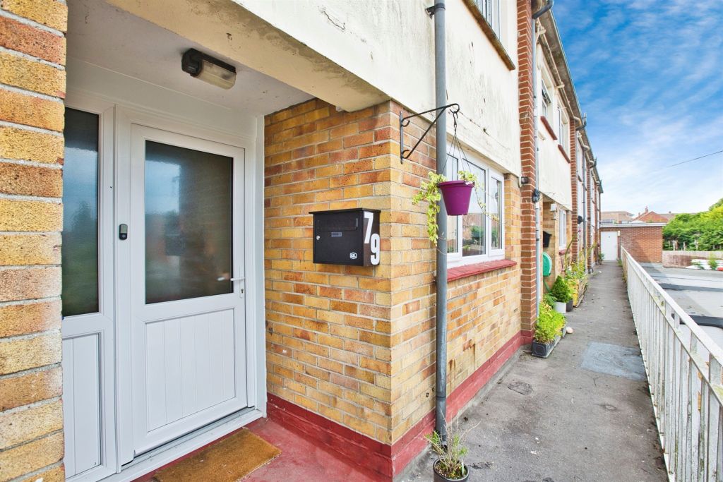 Property photo 2 of 13