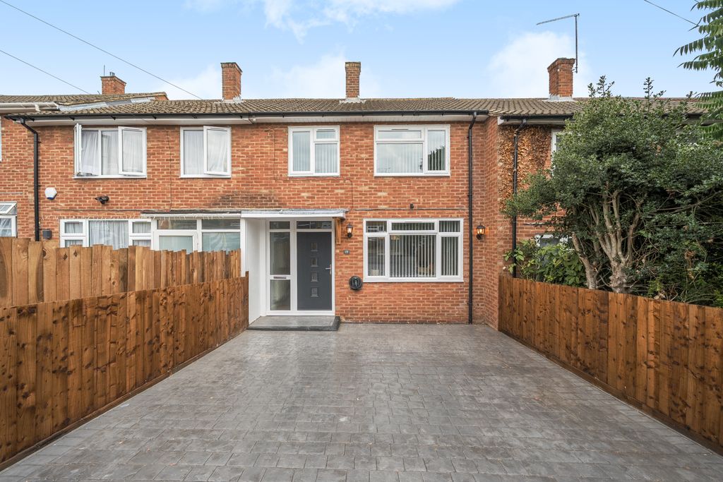 Property photo 2 of 16