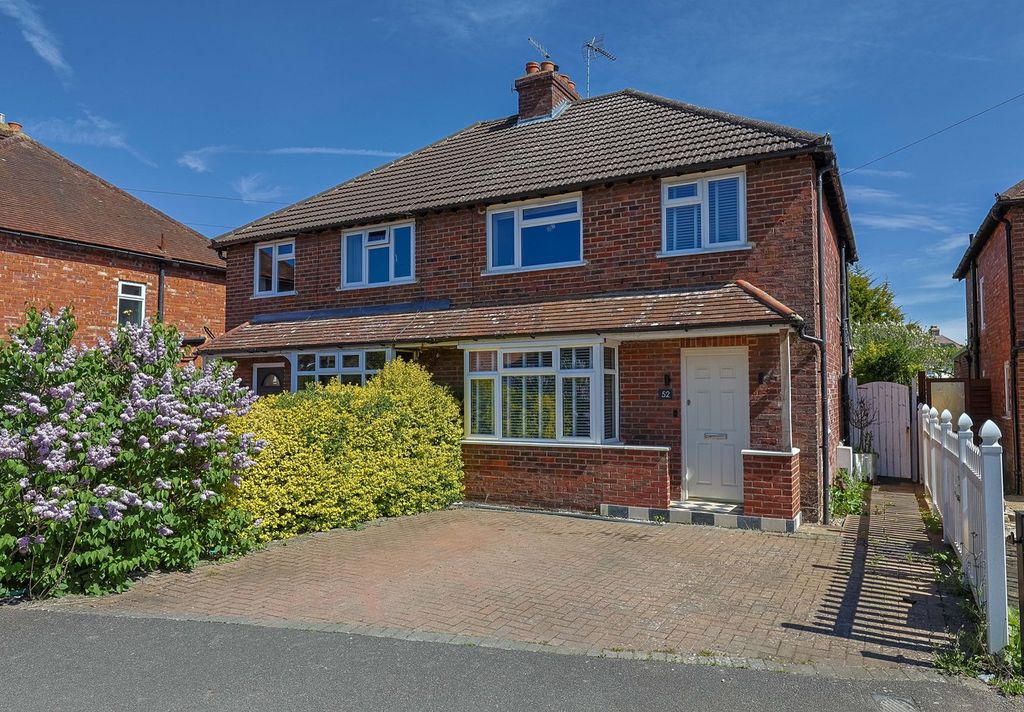 Property photo 1 of 20