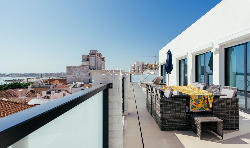 Property photo 2 of 46