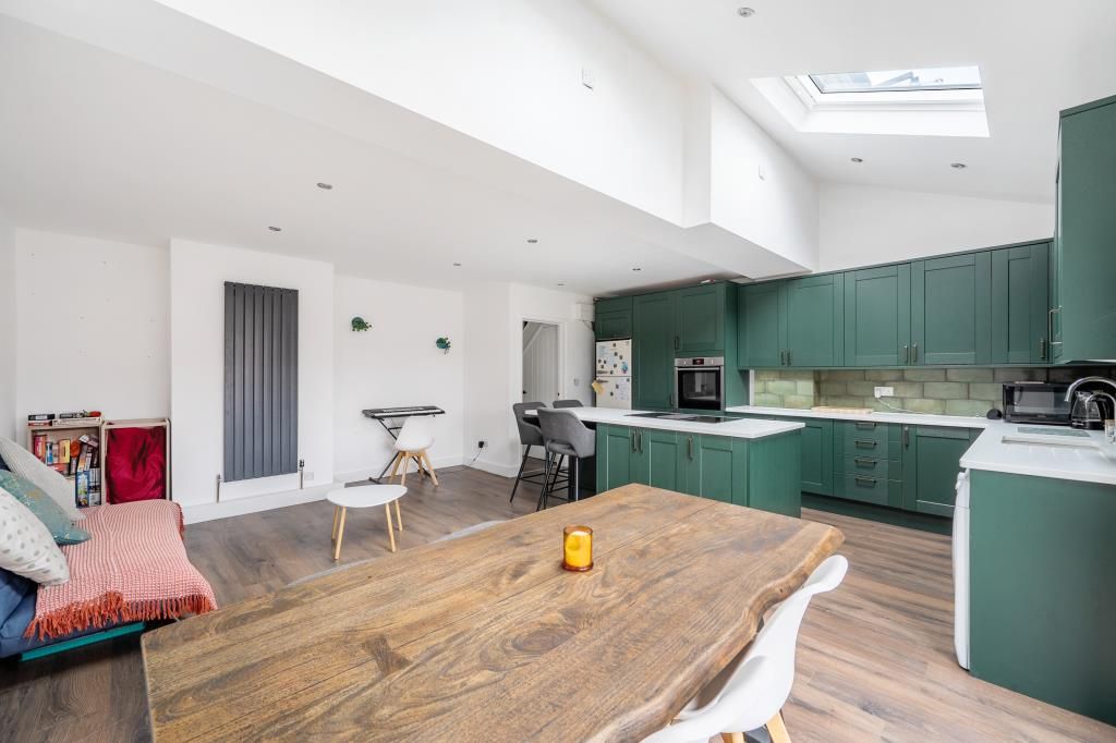 Property photo 2 of 20 Kitchen