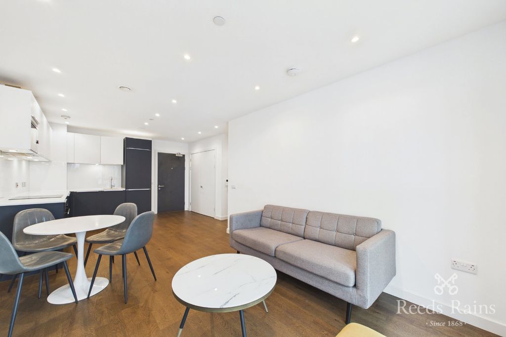 Property photo 3 of 12 Picture No. 05