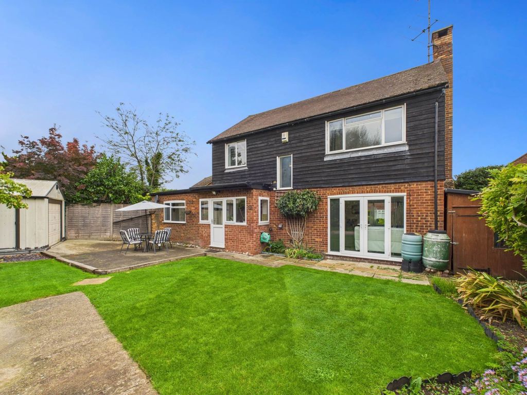 Property photo 2 of 17