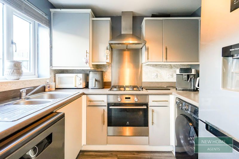 Property photo 3 of 14 Photo 5