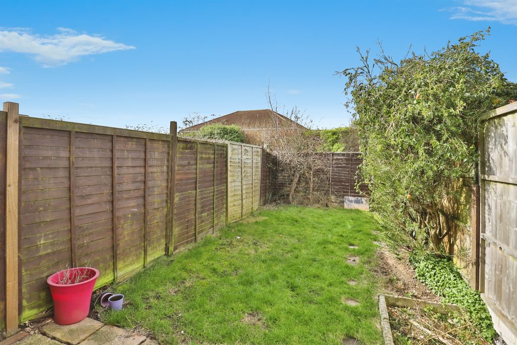 Property photo 2 of 17
