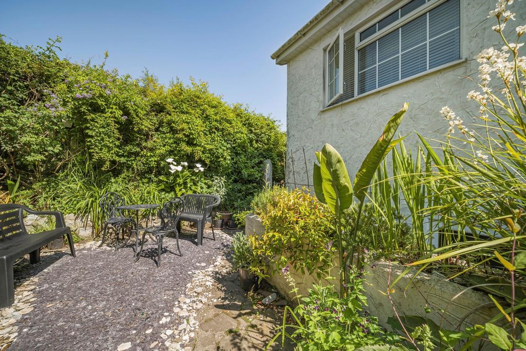 Property photo 2 of 26 Rear Garden