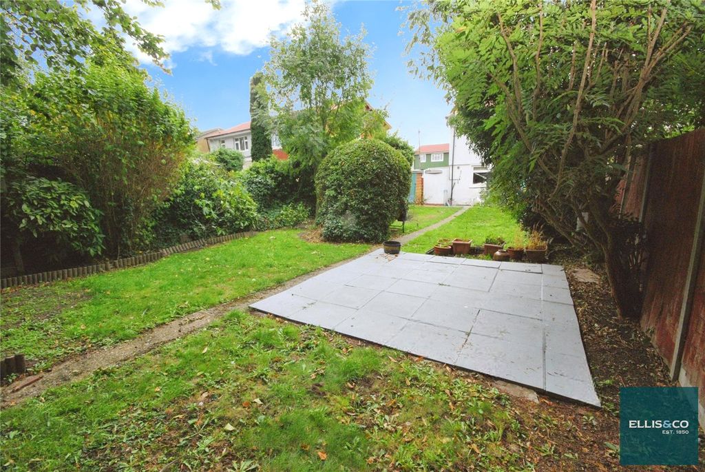 Property photo 3 of 14 Picture No. 15