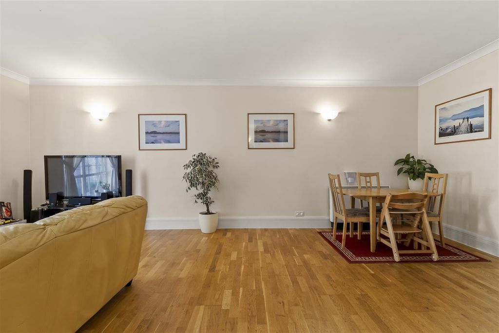 Property photo 3 of 13 Img_1042.Jpg