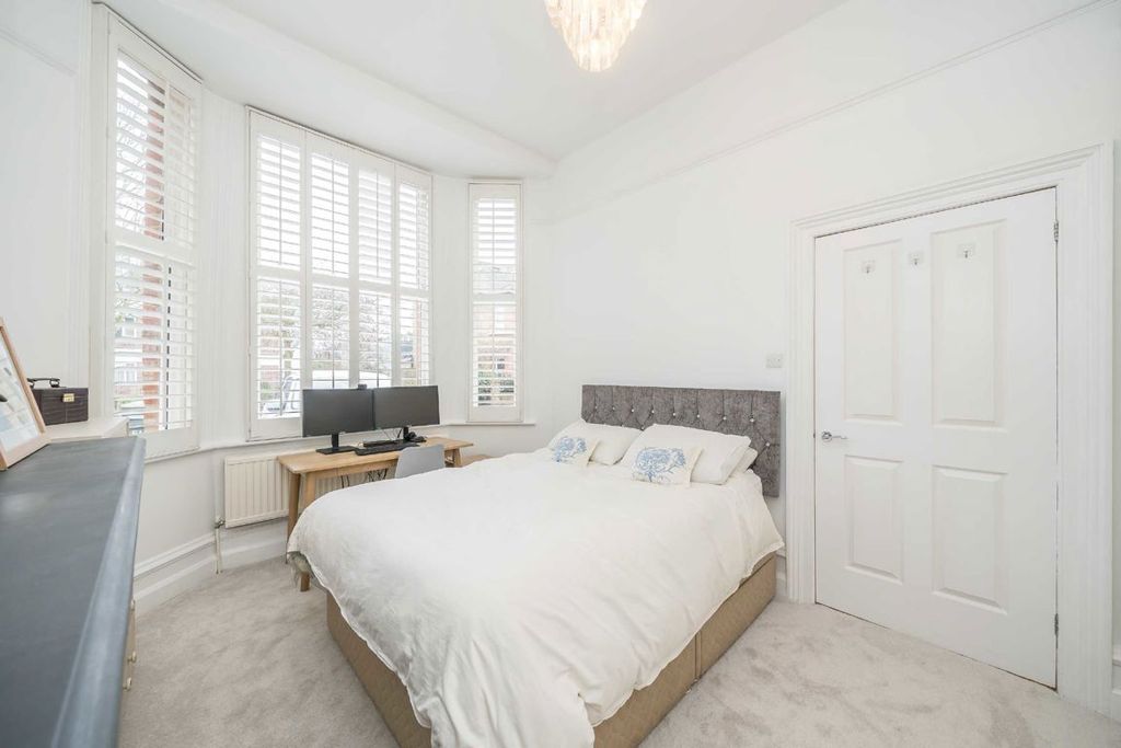 Property photo 3 of 9