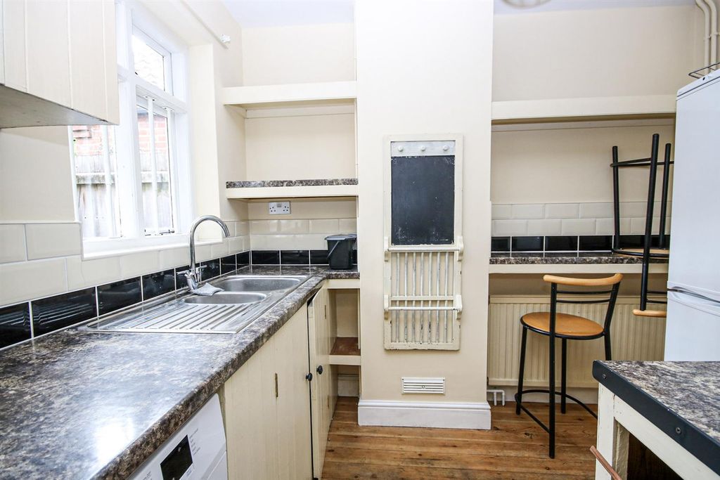 Property photo 3 of 13 11-Img_4467.Jpg
