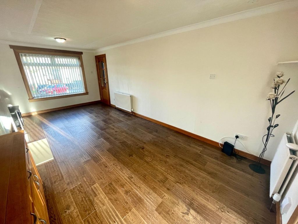 Property photo 2 of 16 20251110_114506444_Ios.Jpg