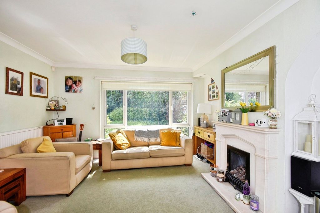 Property photo 2 of 16 Photo