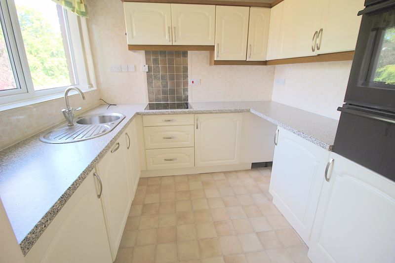 Property photo 3 of 7 Photo 5