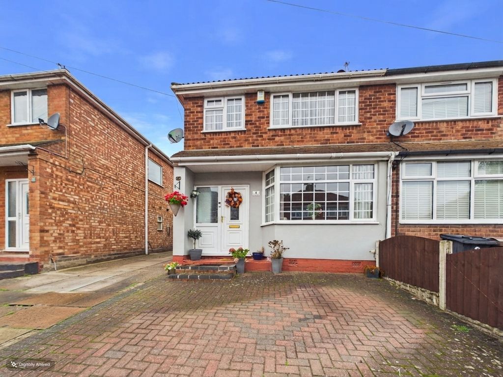Property photo 1 of 17 Cam01332G0Pr0768Still016001