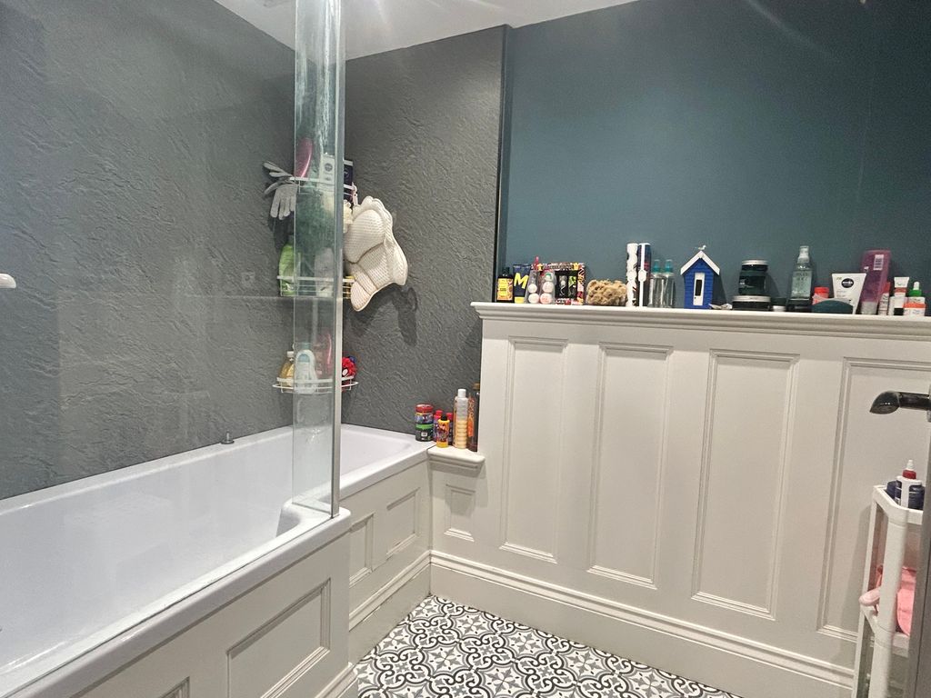 Property photo 3 of 10 Img_1823
