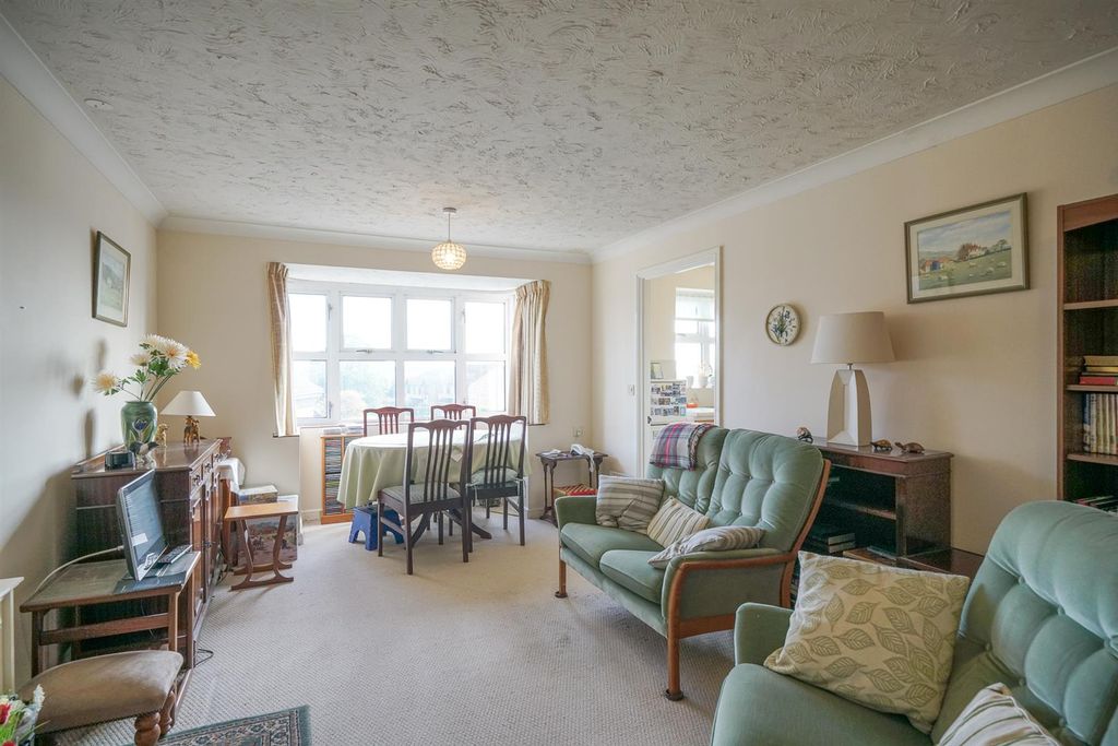 Property photo 2 of 16 Lounge/Dining Room