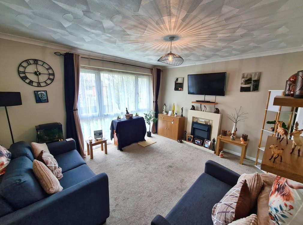 Property photo 2 of 16